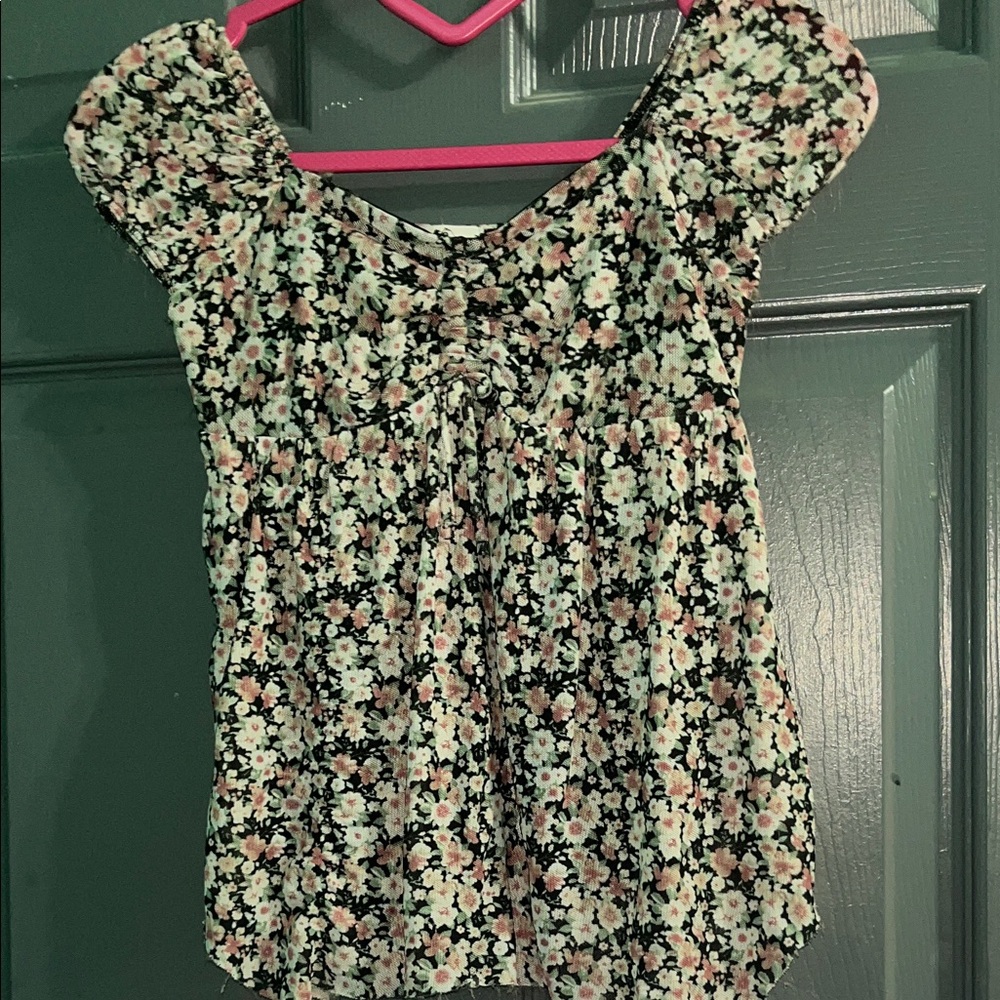 RSQ Black Floral Puff Sleeve Blouse